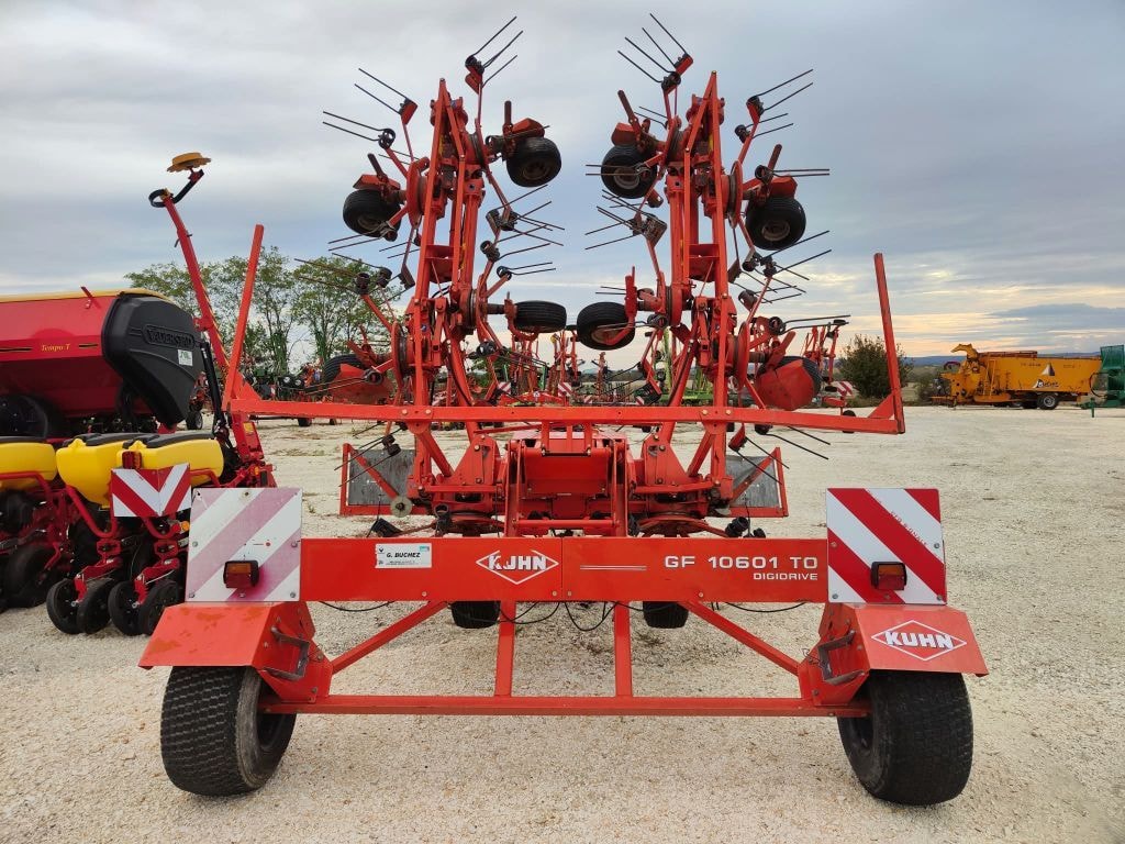 Faneuse KUHN GF 10601 TO - photo slide 8