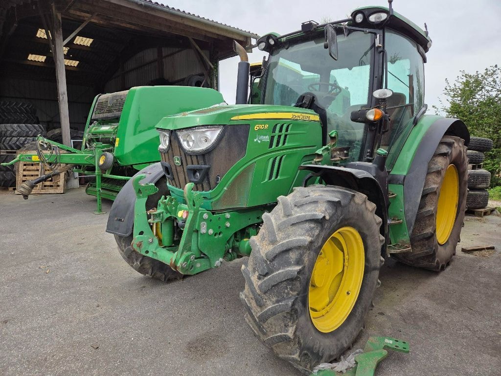 Tracteur JOHN DEERE 6110R - photo slide 15