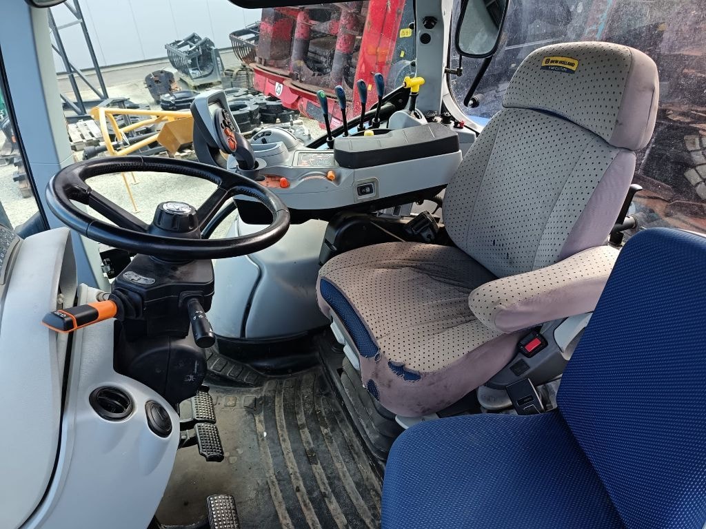 Tracteur NEW HOLLAND T6 165 - photo slide 6