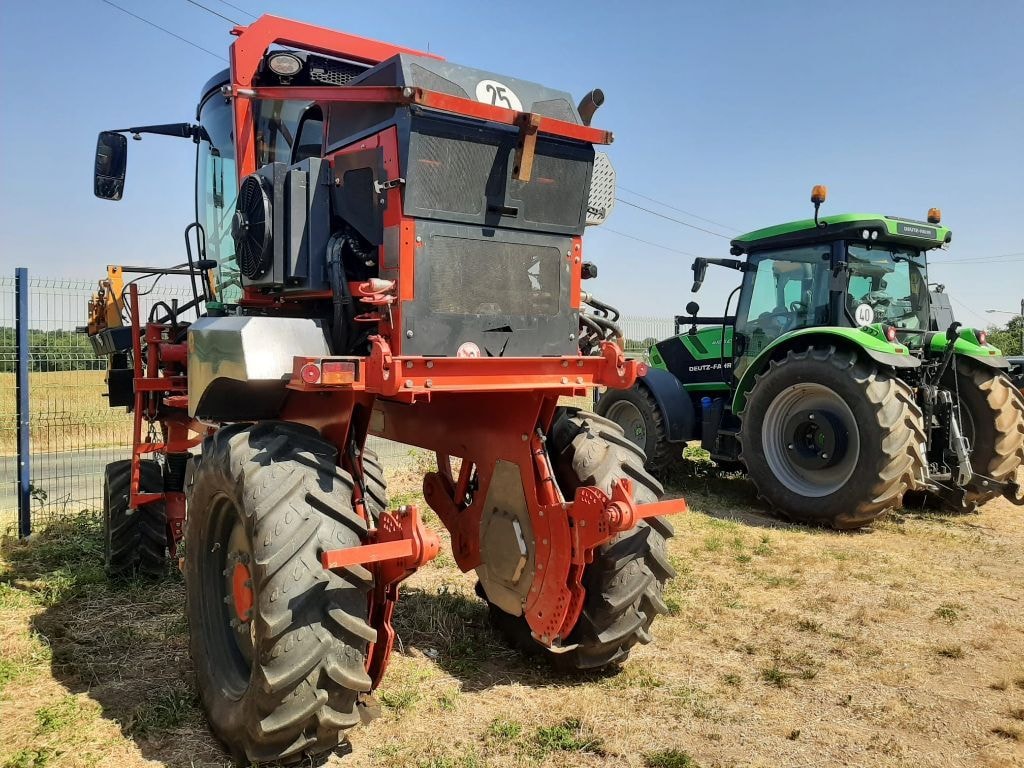 Tracteur enjambeur VERMANDE MR 1135 - photo slide 2