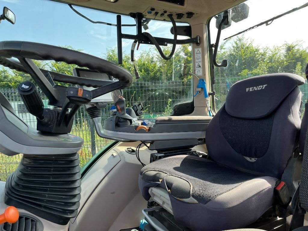 Tracteur FENDT 720 VARIO PROFI + - photo slide 6