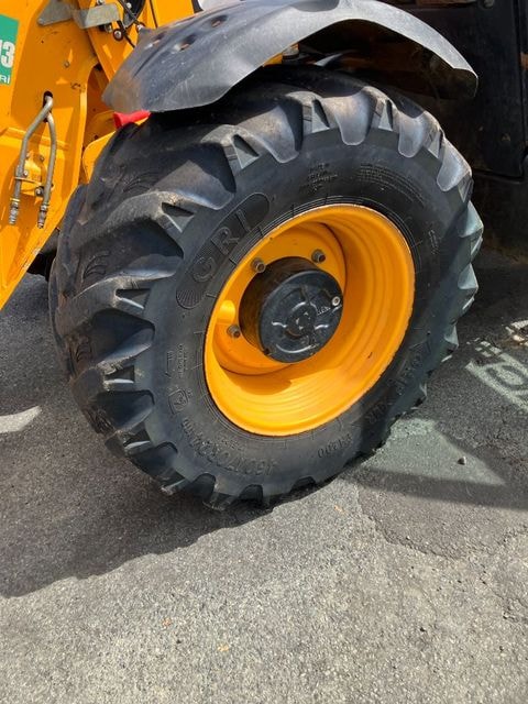 Telescopique JCB Agri 532.60 - photo slide 22