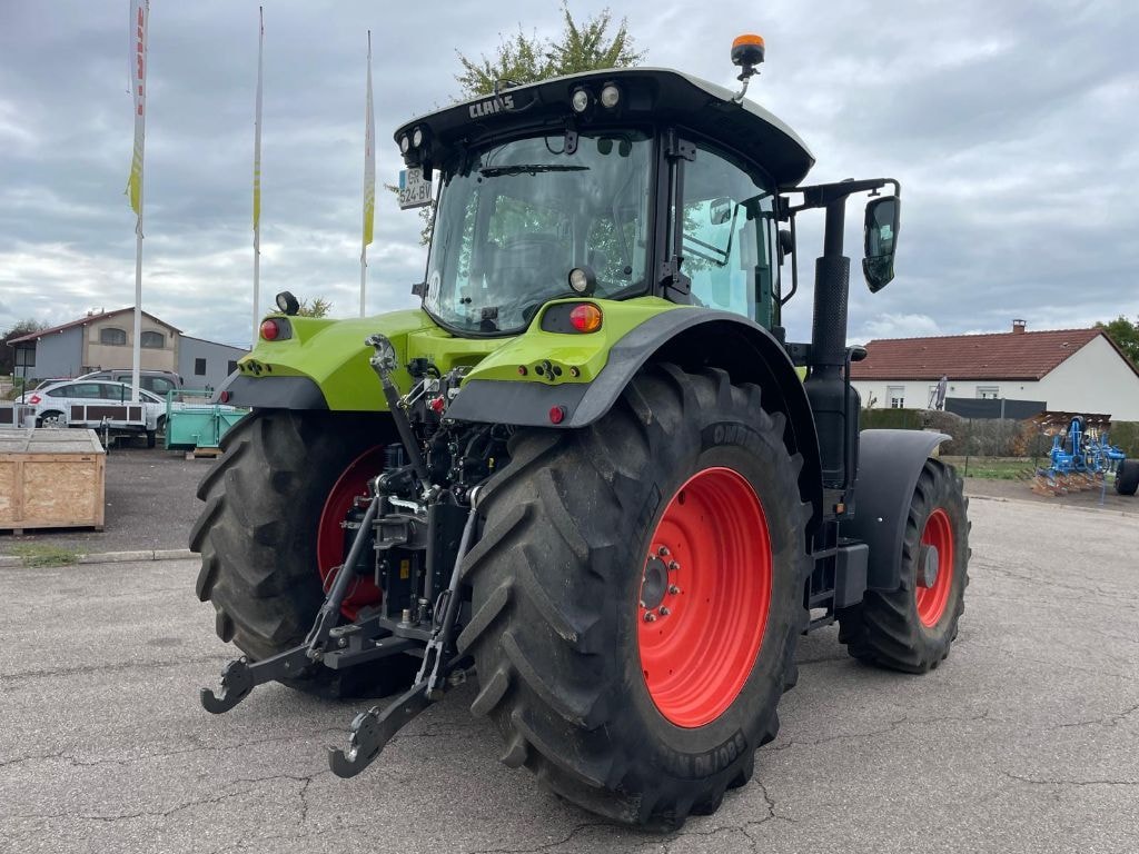 Tracteur CLAAS ARION 650 CIS  - photo slide 3