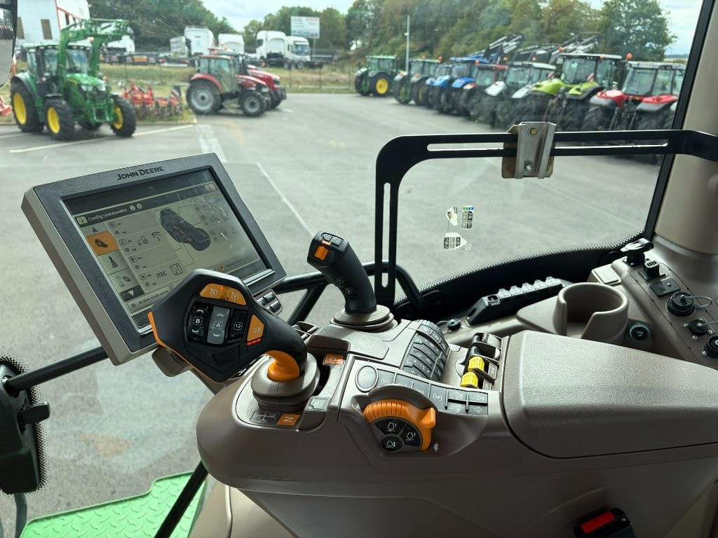 Tracteur JOHN DEERE 6R250 - photo slide 14