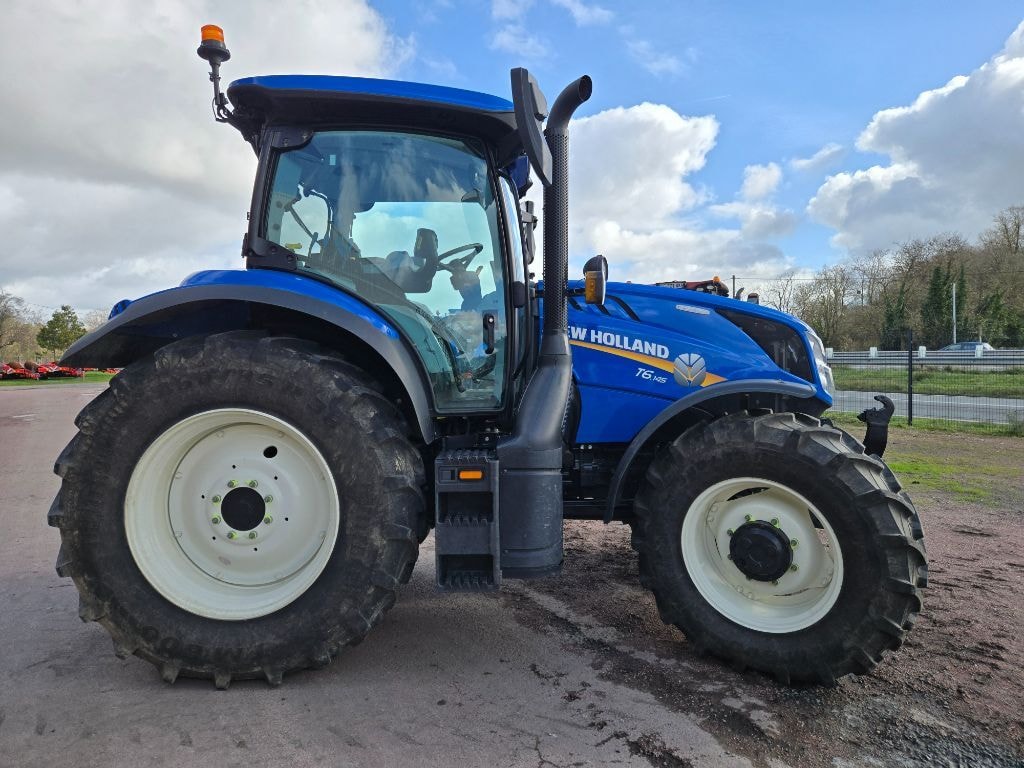 Tracteur NEW HOLLAND T6.145 DC - photo slide 6