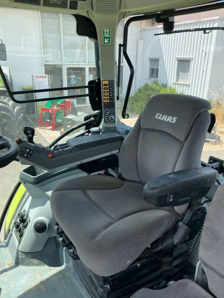 Tracteur CLAAS ARION 610 CIS+ - photo slide 9