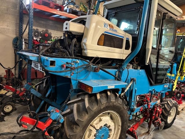 Tracteur enjambeur BOBARD 808 - photo slide 3