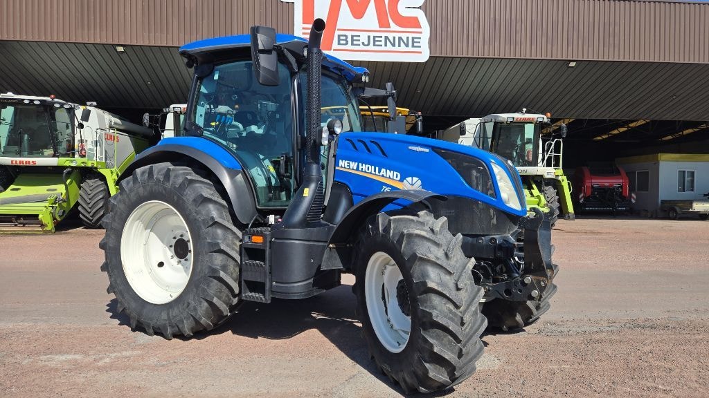 Tracteur NEW HOLLAND T6.145 AC - photo slide 21