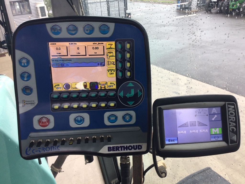 Pulverisateur automoteur BERTHOUD Raptor 3240 - photo slide 20