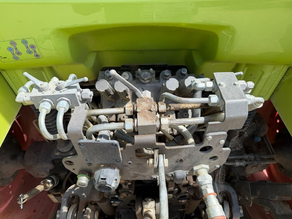 Tracteur CLAAS ARION 620 - photo slide 13