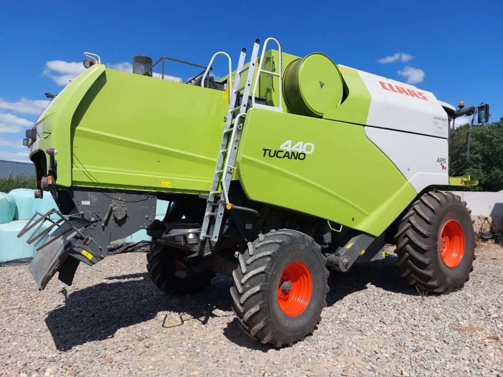 Moissonneuse CLAAS TUCANO 440 - photo slide 34