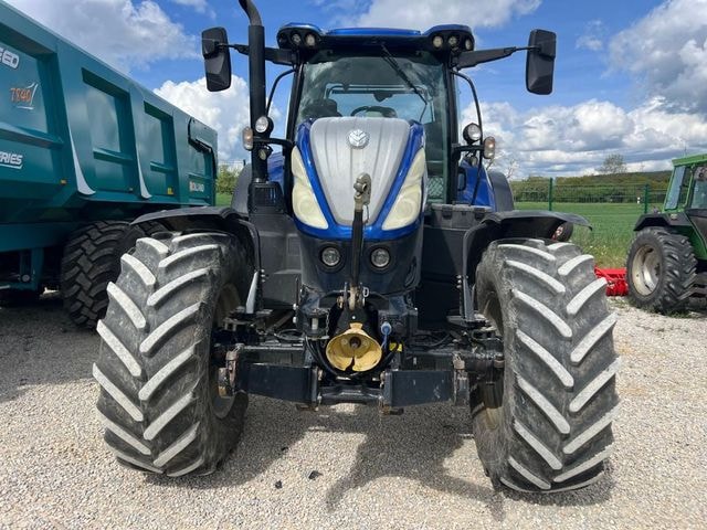 Tracteur NEW HOLLAND T7.225 - photo slide 7