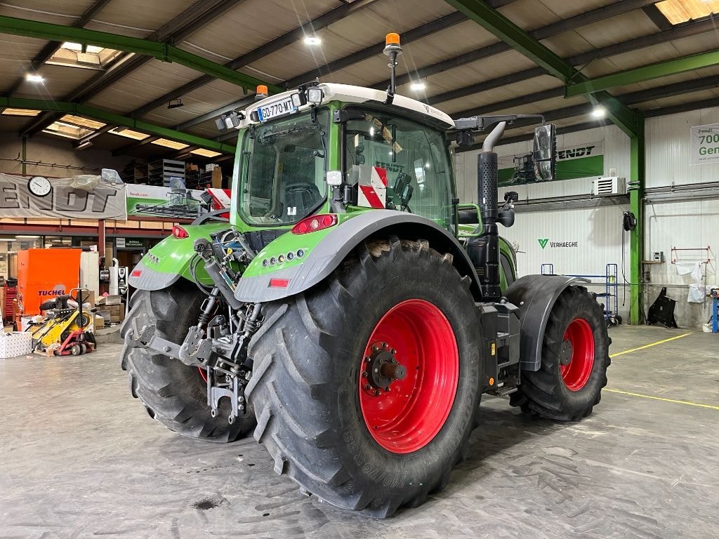 Tracteur FENDT 724 VARIO PROFI + - photo slide 10