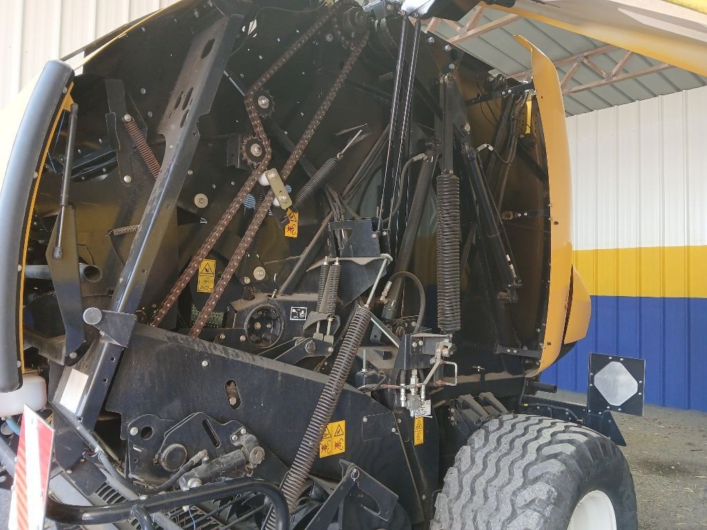 Presse balles rondes NEW HOLLAND Roll Belt 180 Activsweep - photo slide 10