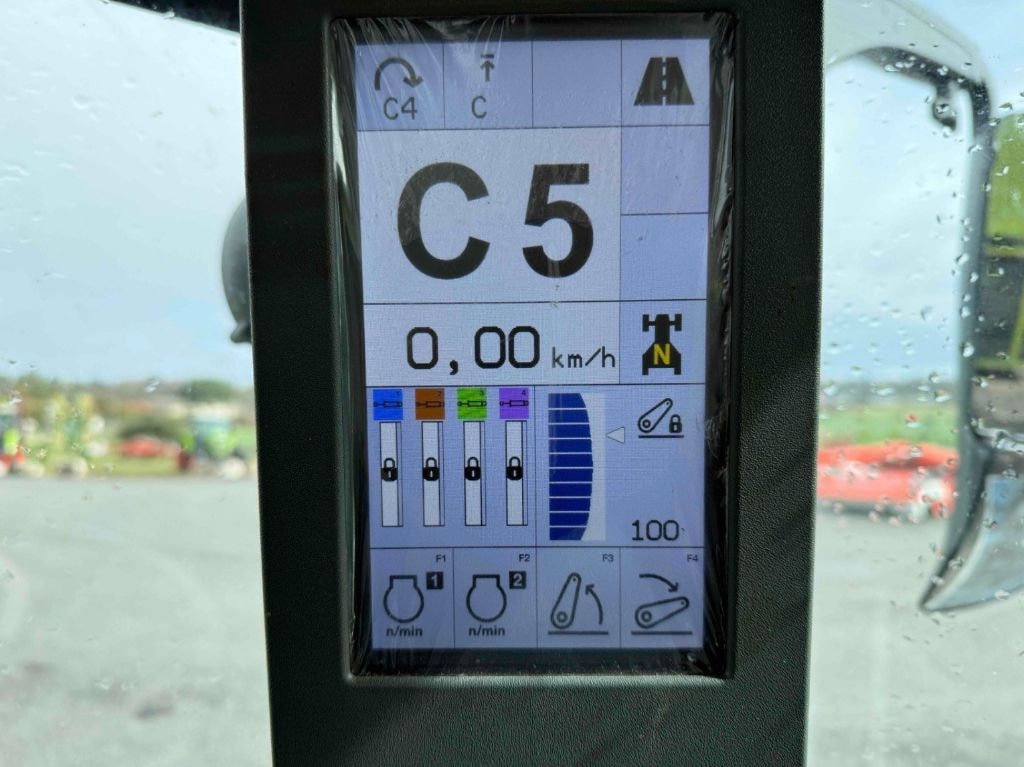 Tracteur CLAAS ARION 630 HEXASHIFT - - photo slide 15