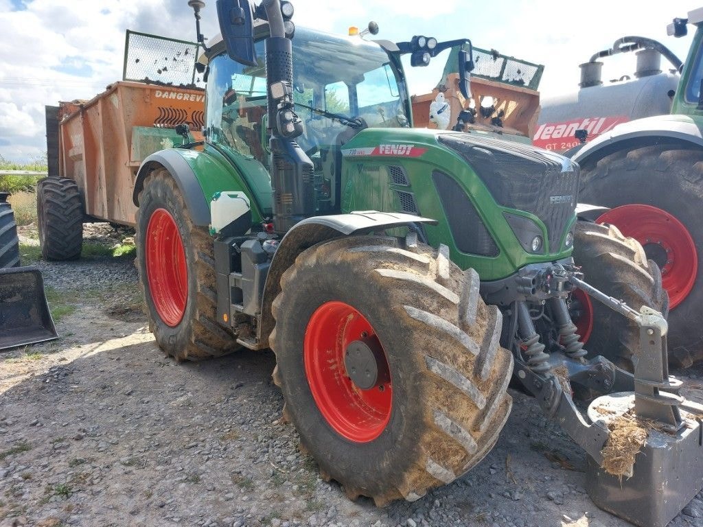 Tracteur FENDT 720 VARIO POWER - photo slide 13