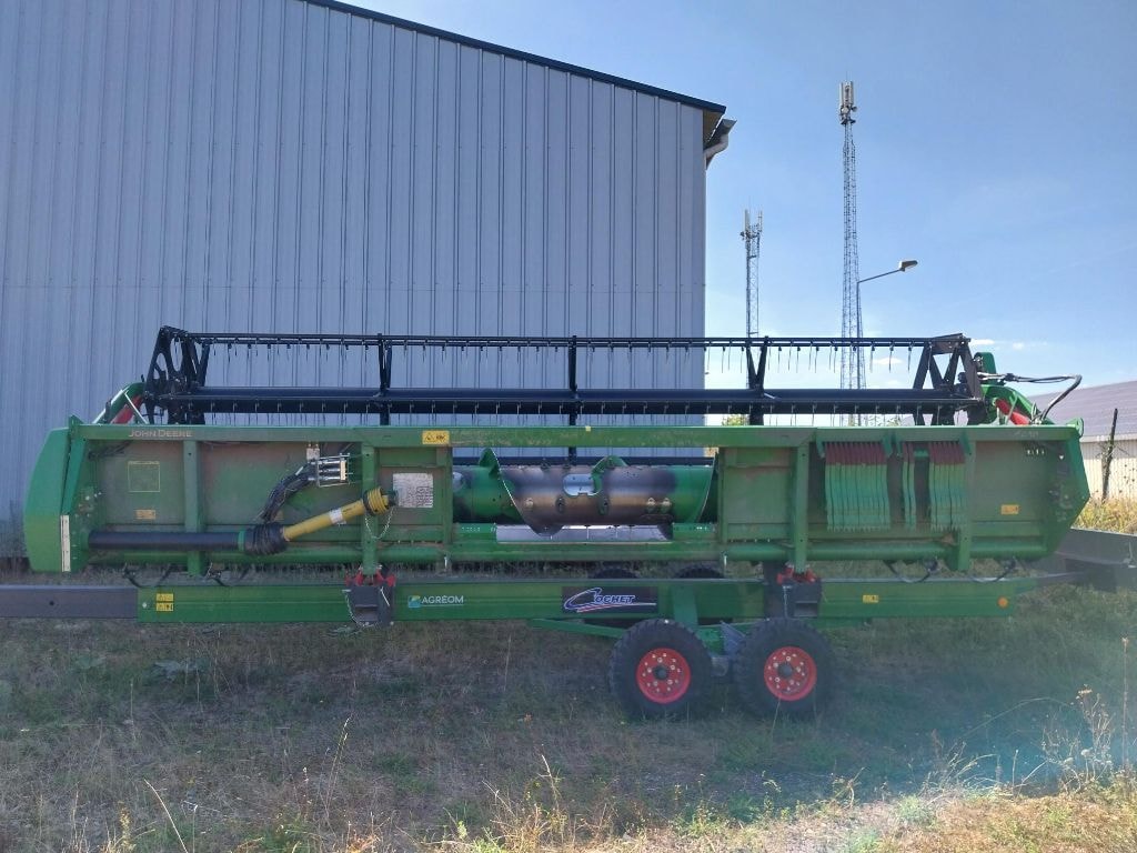 Moissonneuse JOHN DEERE T 550 I - photo slide 14