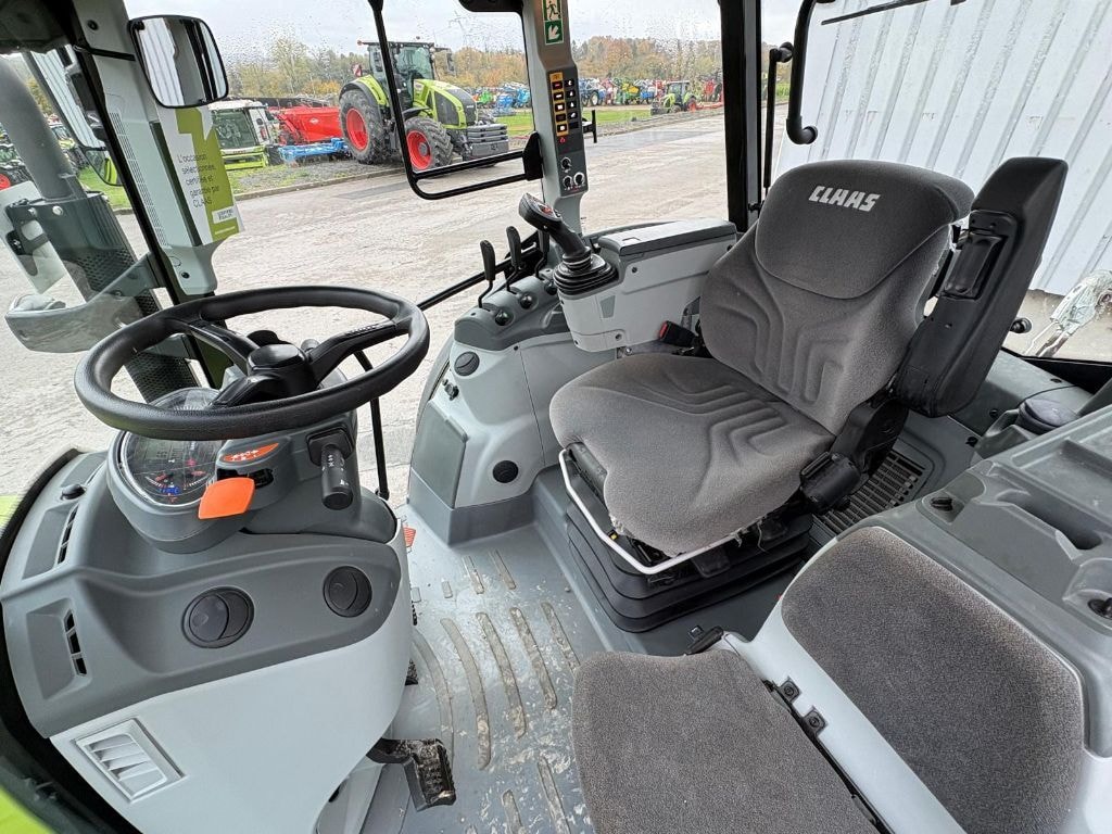 Tracteur CLAAS ARION 430 CIS - photo slide 12