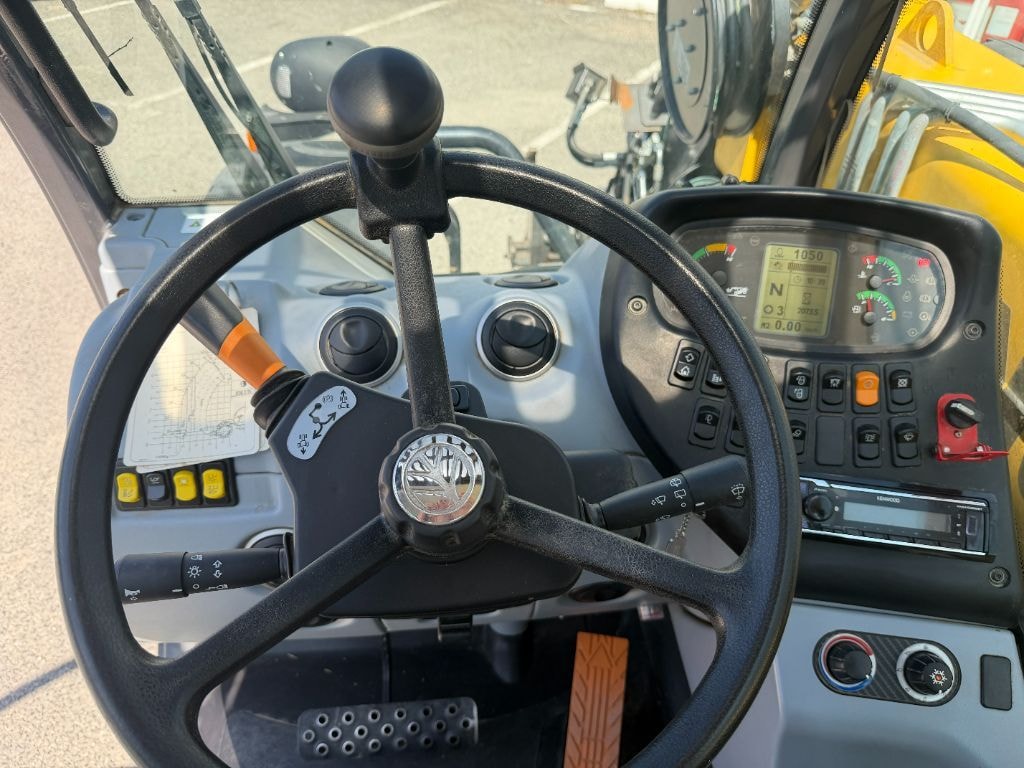 Chariot télescopique NEW HOLLAND TH 6.36         - photo slide 16