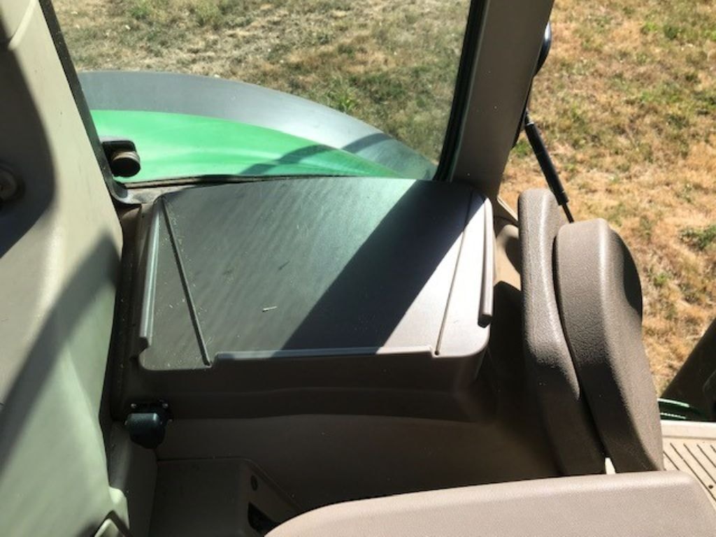 Tracteur chargeur JOHN DEERE 6110 M COMMANDQUAD  - photo slide 11
