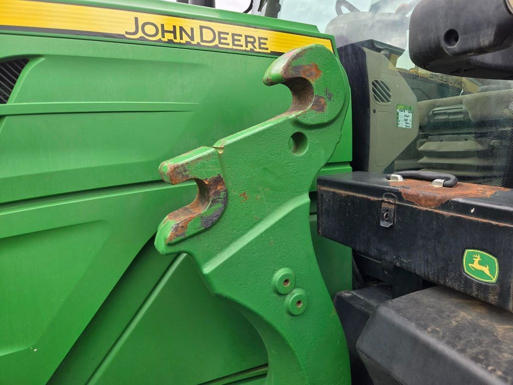 Tracteur chargeur JOHN DEERE 6145R - photo slide 16