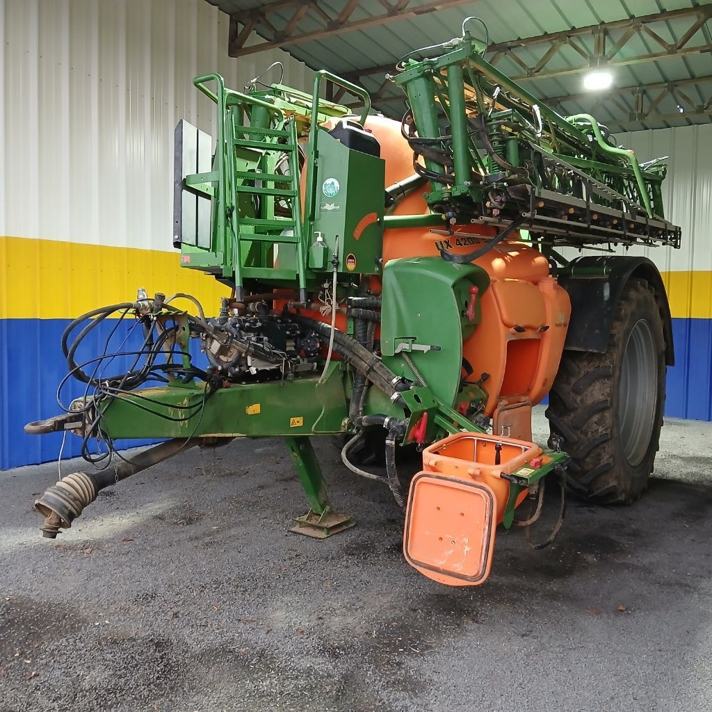 Pulverisateur AMAZONE UX 4200 - photo slide 2