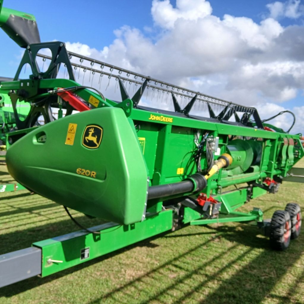 Moissonneuse JOHN DEERE T550 HM - photo slide 10