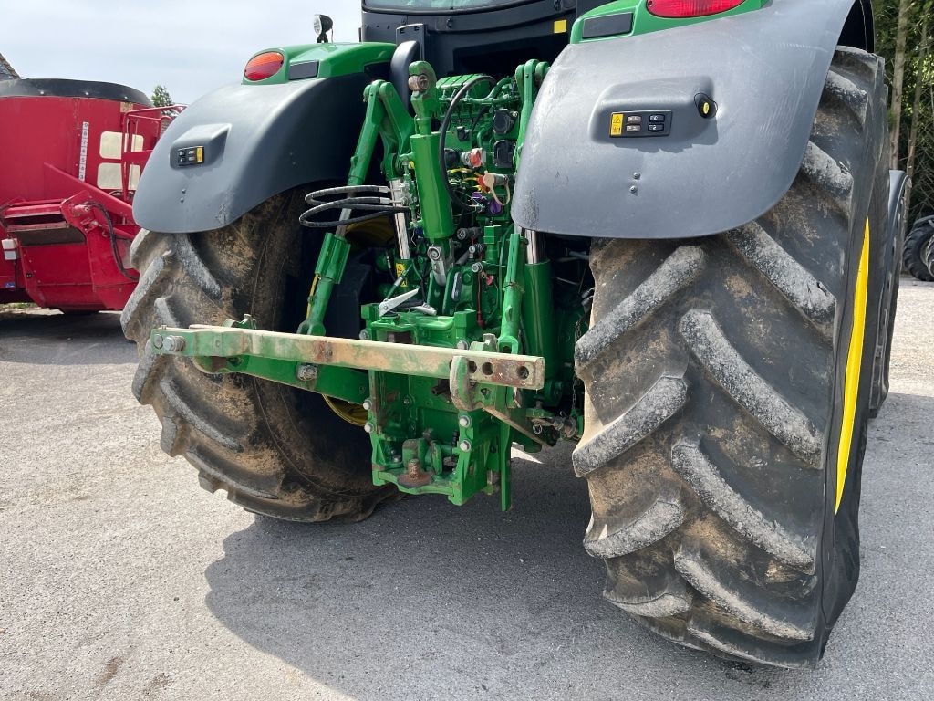Tracteur JOHN DEERE 6250R - photo slide 8