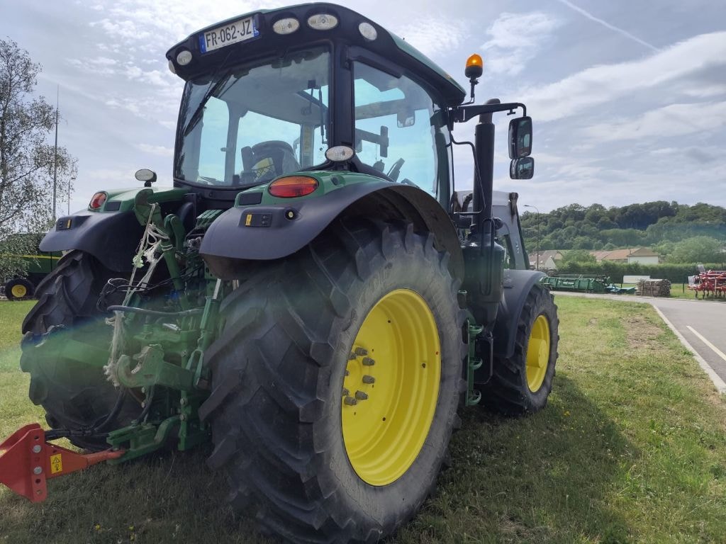 Tracteur JOHN DEERE 6135R - photo slide 5