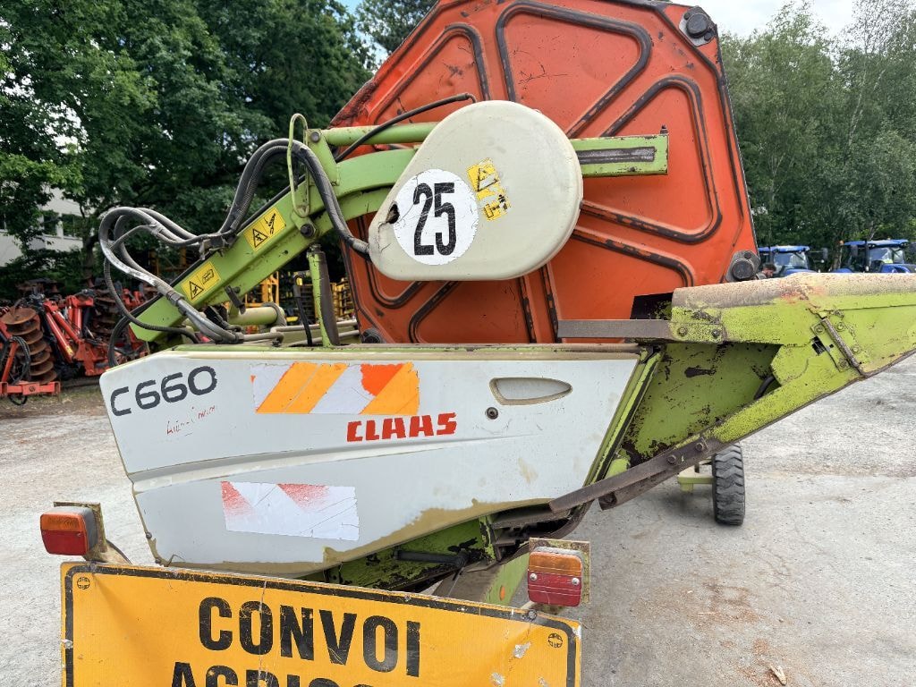 Moissonneuse CLAAS LEXION 550 2RM - photo slide 15