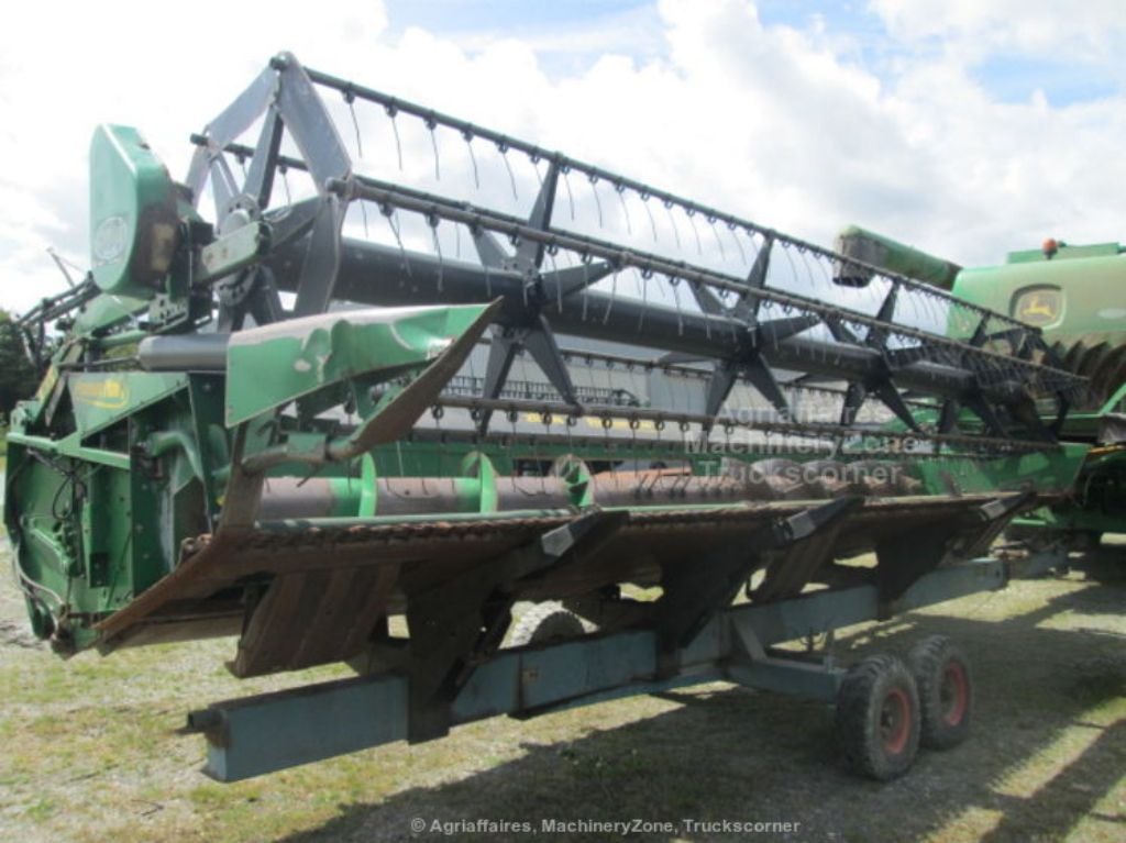 Moissonneuse JOHN DEERE T 660 - photo slide 8