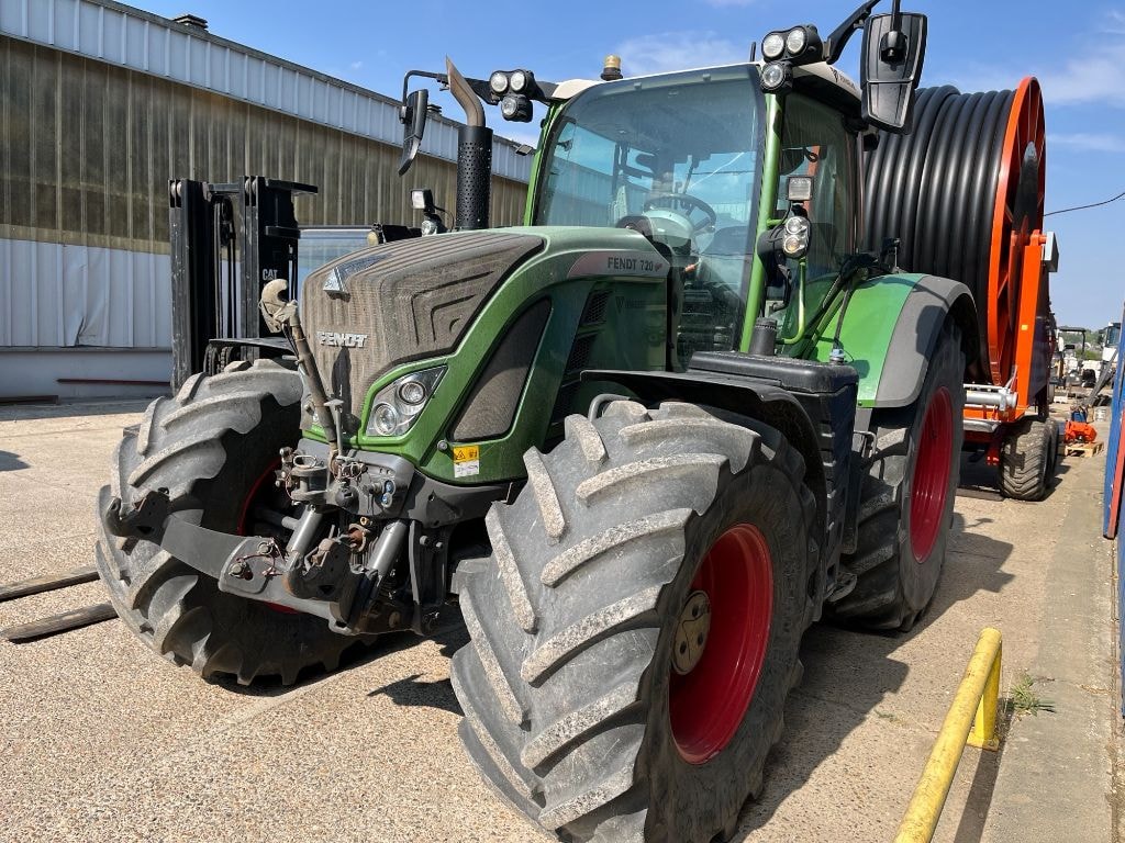 Tracteur FENDT 720 S4 PROFI PLUS - photo slide 1