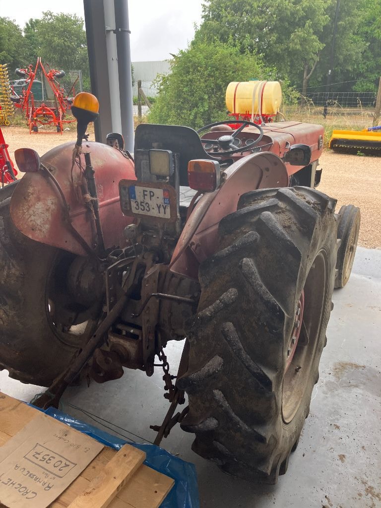 Tracteur MASSEY FERGUSON 158 - photo slide 4