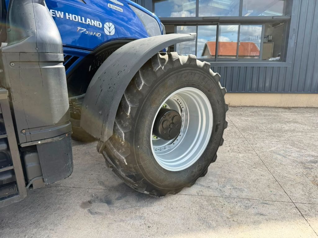 Tracteur NEW HOLLAND T7.315 HD - photo slide 16