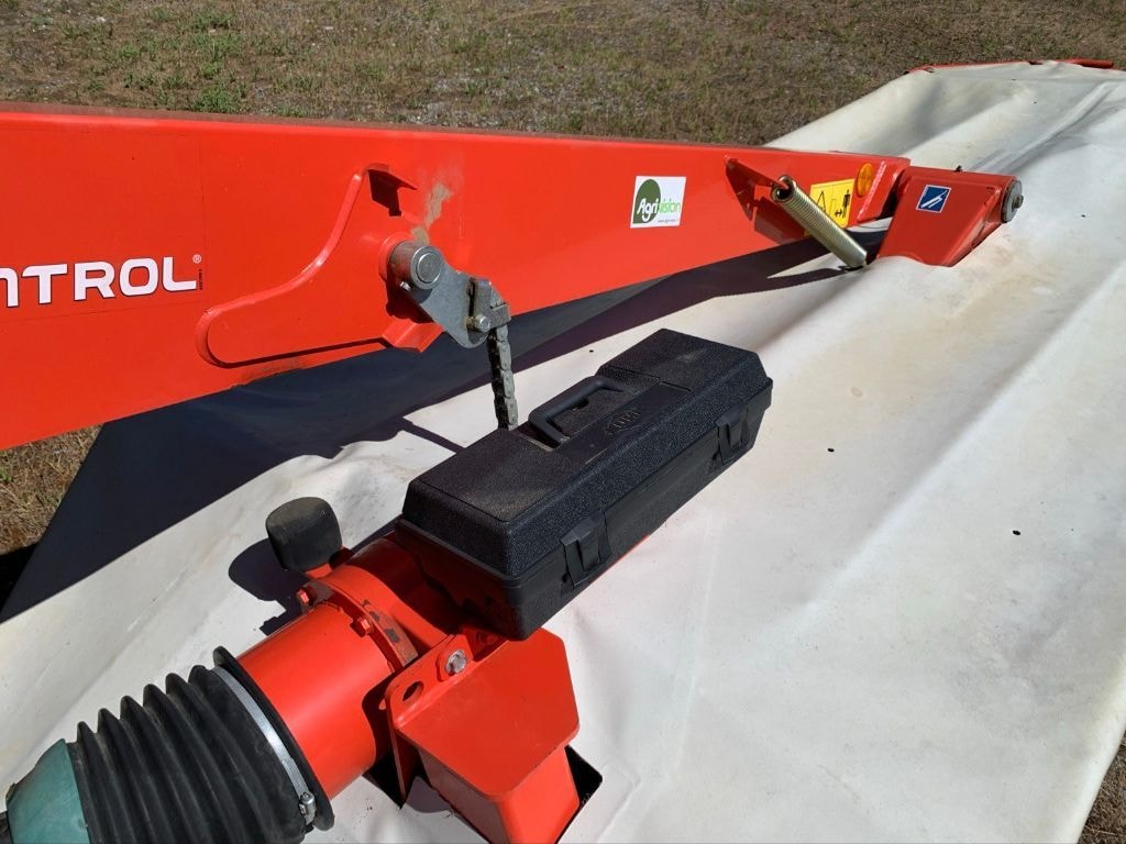 Faucheuse KUHN GMD 3510 - photo slide 10