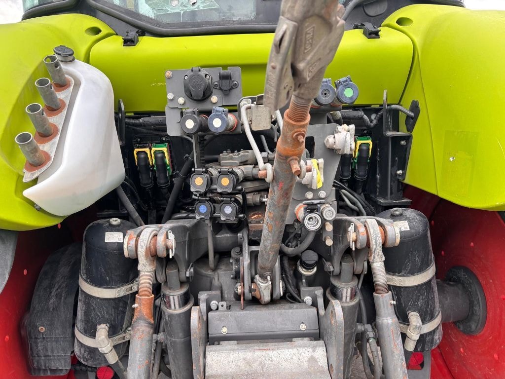 Tracteur CLAAS ARION 420 - photo slide 10