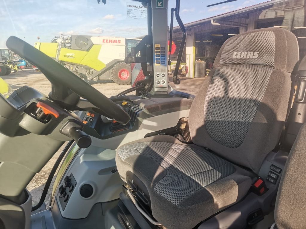 Tracteur CLAAS ARION 630 - photo slide 9