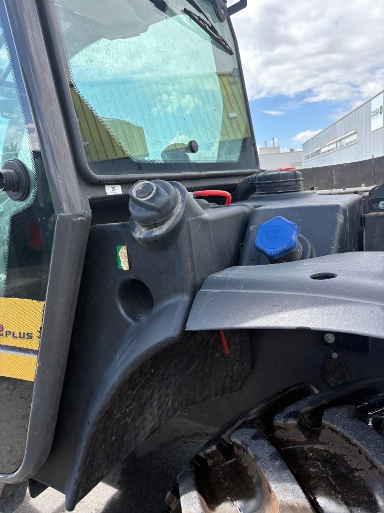 Telescopique NEW HOLLAND TH7.42 plus - photo slide 28