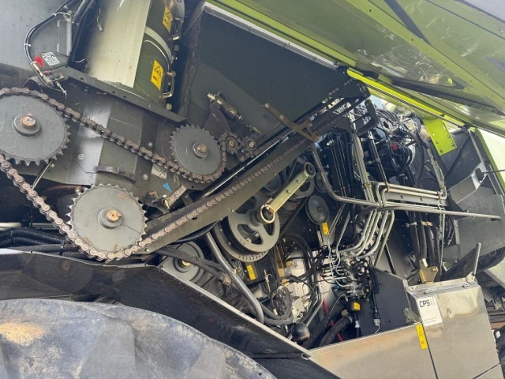 Moissonneuse CLAAS LEXION 740 - photo slide 15