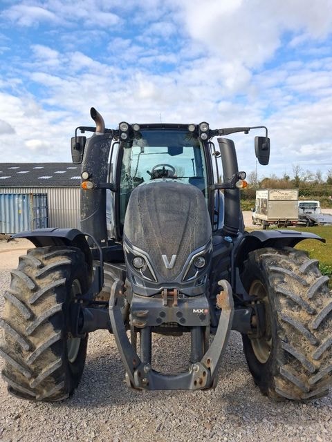 Tracteur VALTRA T144H - photo slide 2