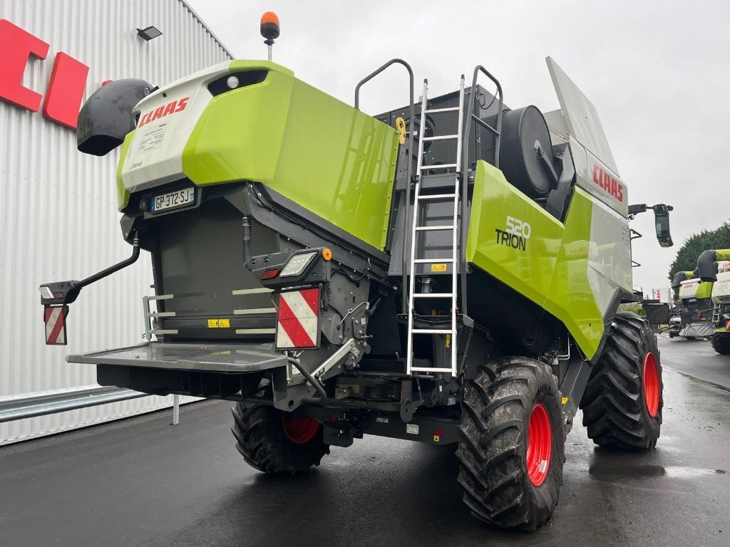 Moissonneuse CLAAS Trion 520 - photo slide 7