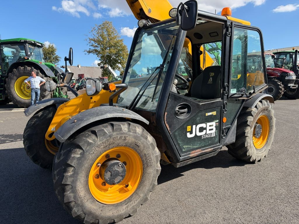 Telescopique JCB 525 60 AGRI + - photo slide 12