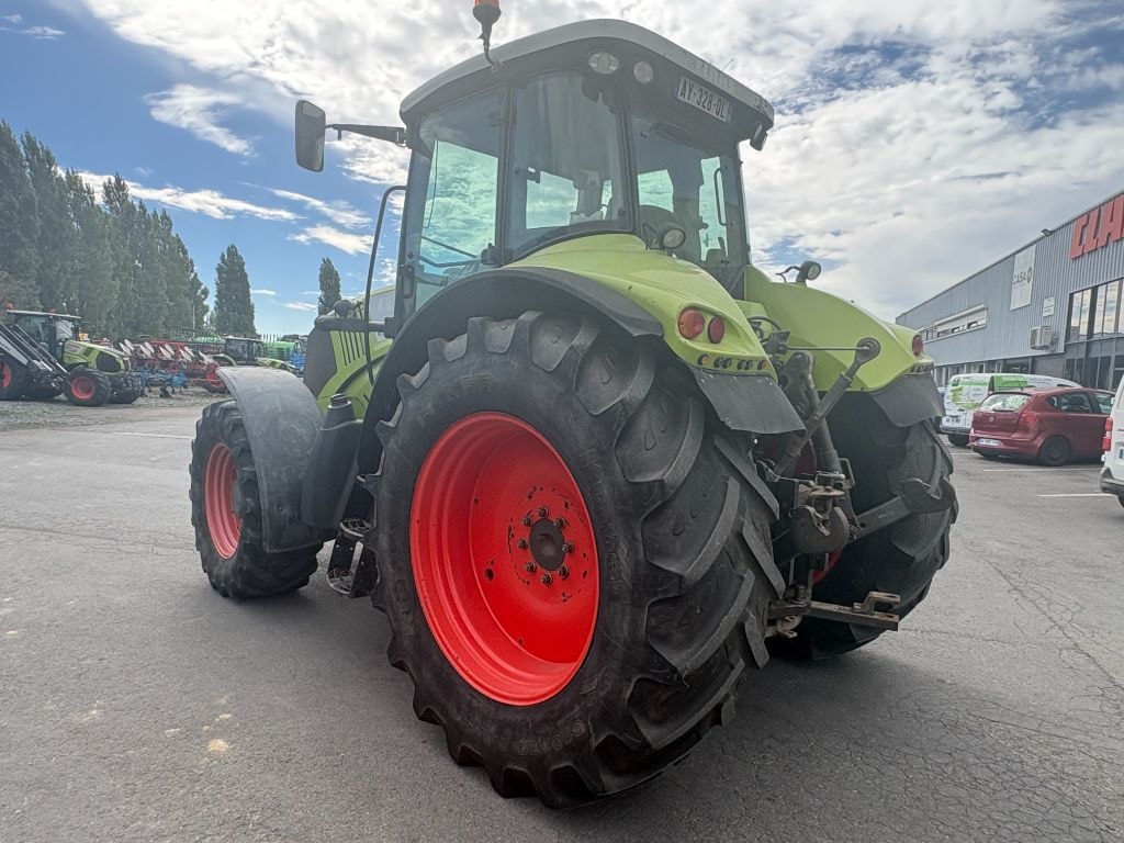 Tracteur CLAAS AXION 820 - photo slide 3