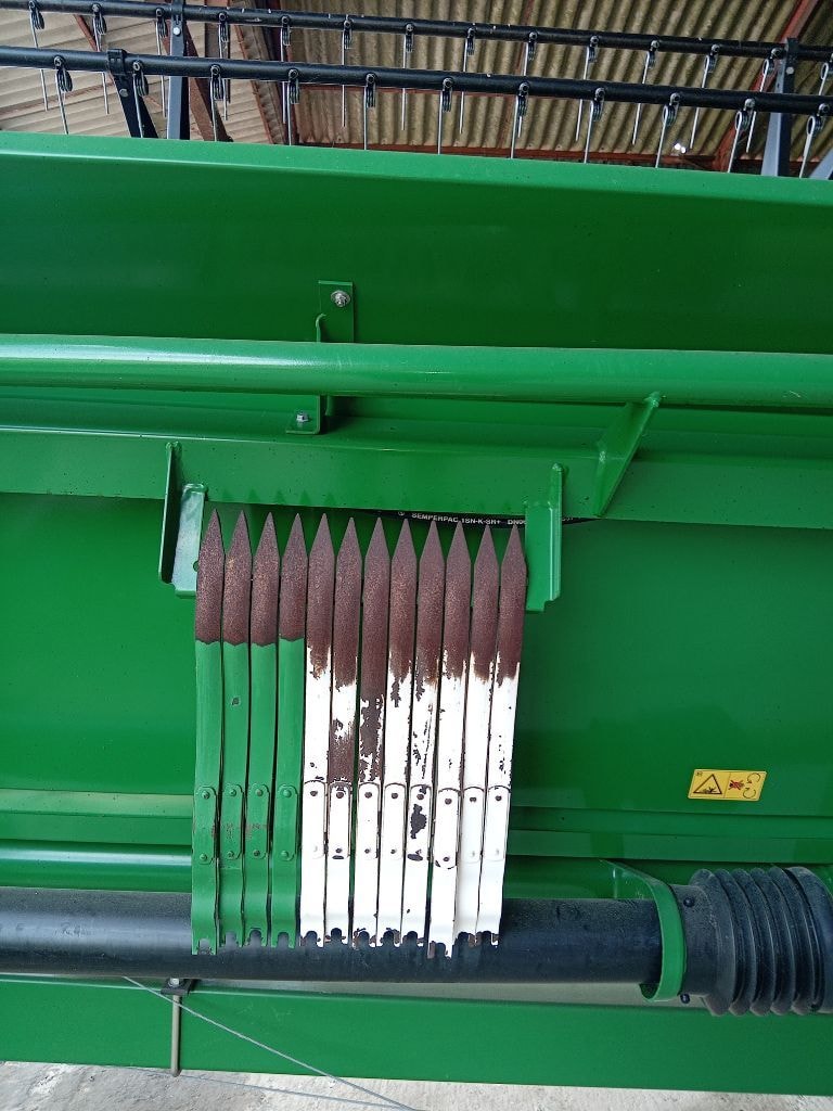 Coupe (MB) JOHN DEERE 635 R - photo slide 19