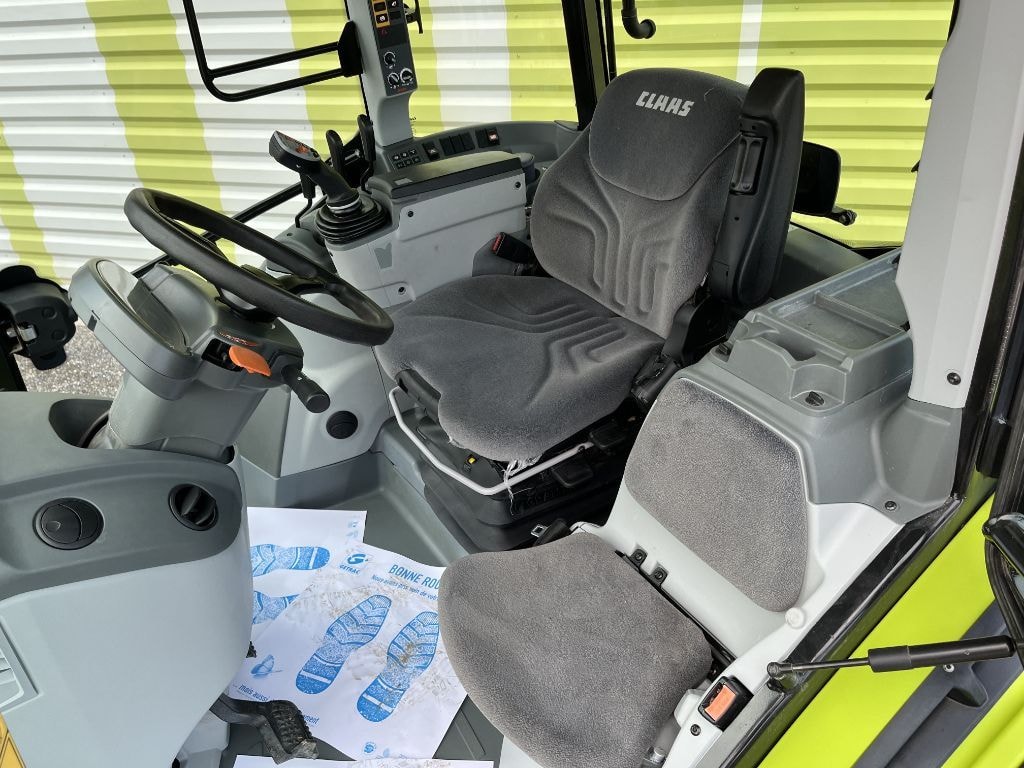 Tracteur CLAAS Arion 430 Panoramic - photo slide 9