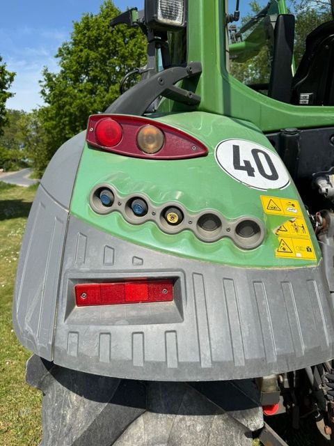 Tracteur chargeur FENDT 311 VARIO 4.4L - photo slide 7