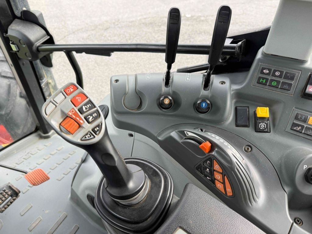 Tracteur CLAAS ARION 450 - STAGE V T - photo slide 14