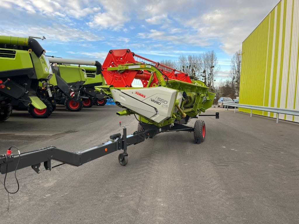 Moissonneuse CLAAS Trion 520 - photo slide 20