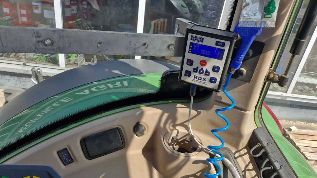 Tracteur FENDT 718 VARIO POWER + - photo slide 17