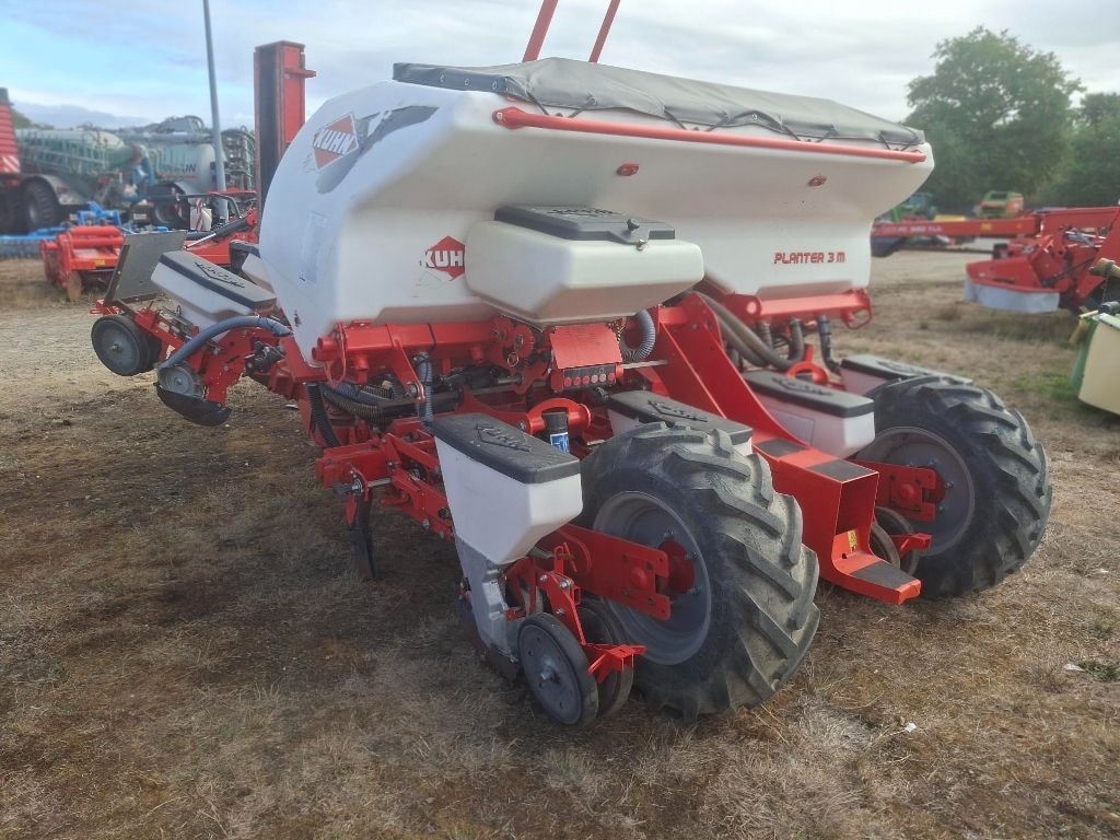 Semoir monograine KUHN PLANTER 3 MARG TR 5M00 - photo slide 6